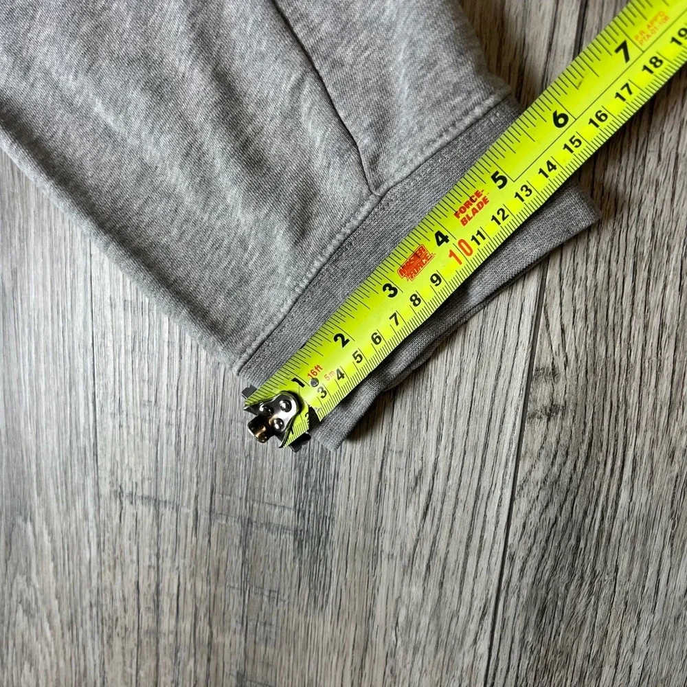 Nike Sweatpants Mens Medium Gray Club Fleece Joggers Embroidered Logo Sportswear